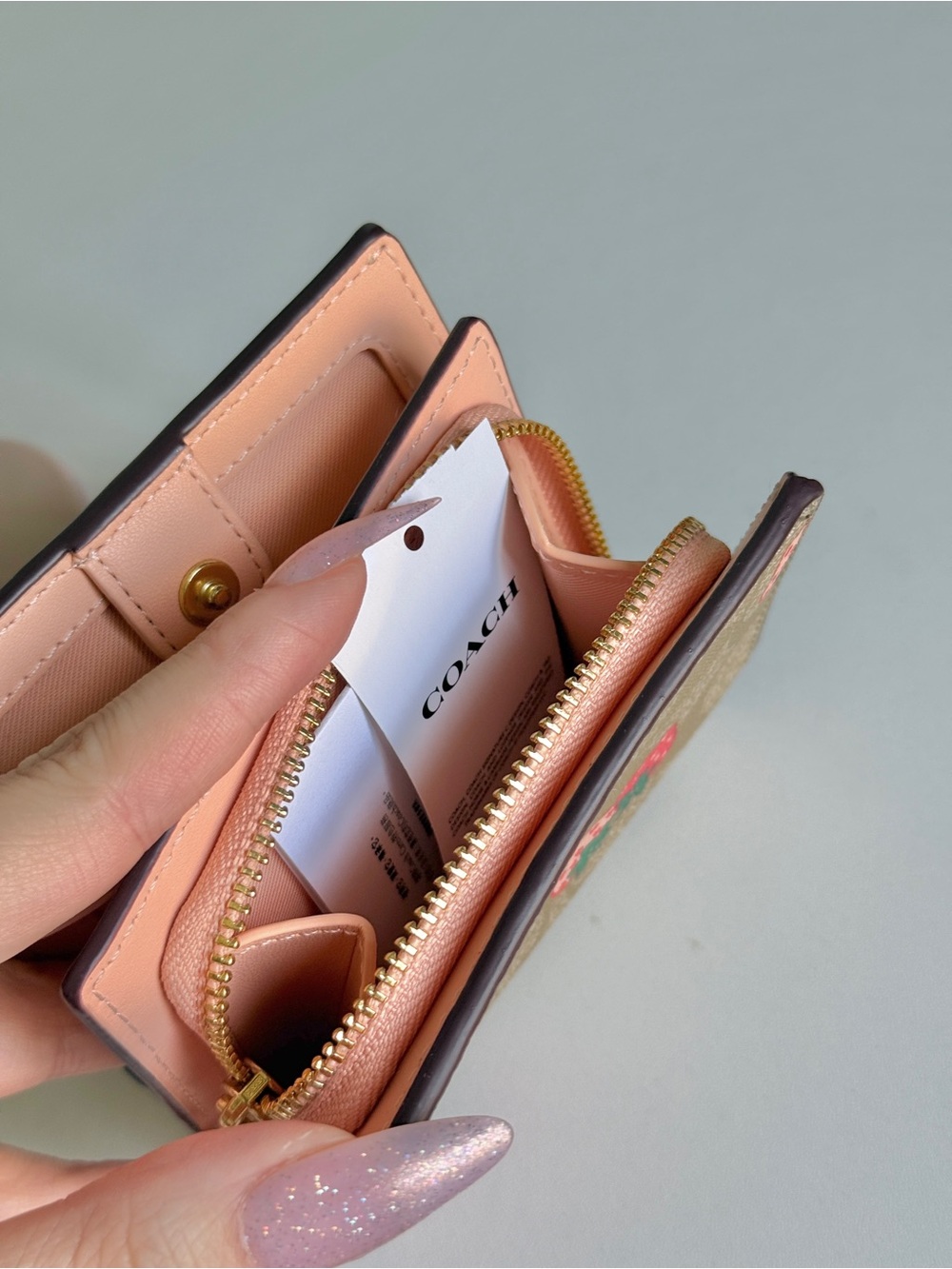 Coach strawberry wallet - Picture 4 of 5
